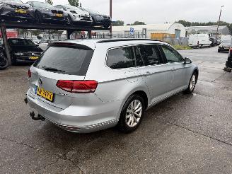 Volkswagen Passat 1.6 TDI 88KW Navi Clima Led Comfortline NAP picture 3