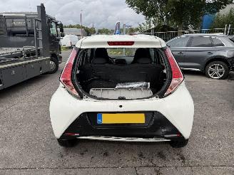 Toyota Aygo 1.0 VVT-I 51KW Airco 5-Drs X-Now picture 13