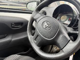 Toyota Aygo 1.0 VVT-I 51KW Airco 5-Drs X-Now picture 12