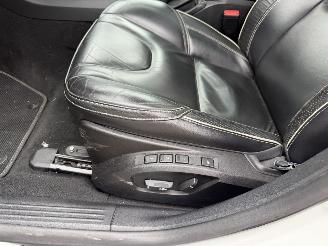 Volvo V-40 1.6 T3 110KW R-Design Pano Clima Navi Xenon NAP picture 9