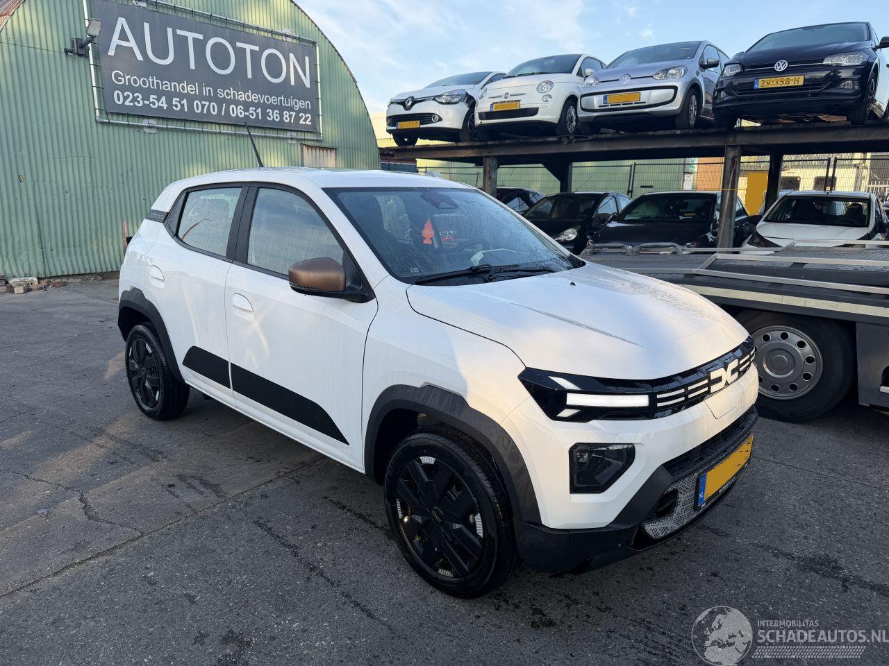 Dacia Spring 26.8 kWh Extreme 48KW Clima Navi Camera Led NAP
