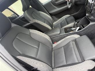 Volvo XC40 70 kWh Recharge Plus 170KW Pano Clima Navi Led NAP picture 9