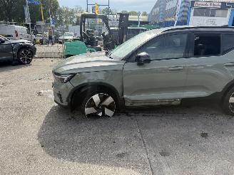 Volvo XC40 70 kWh Recharge Plus 170KW Pano Clima Navi Led NAP picture 14