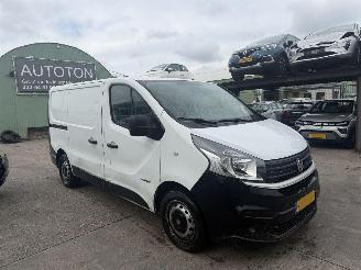 uszkodzony samochody ciężarowe Fiat Talento 1.6 MJ 70KW Airco Schuifdeur Actual NAP 2017/6
