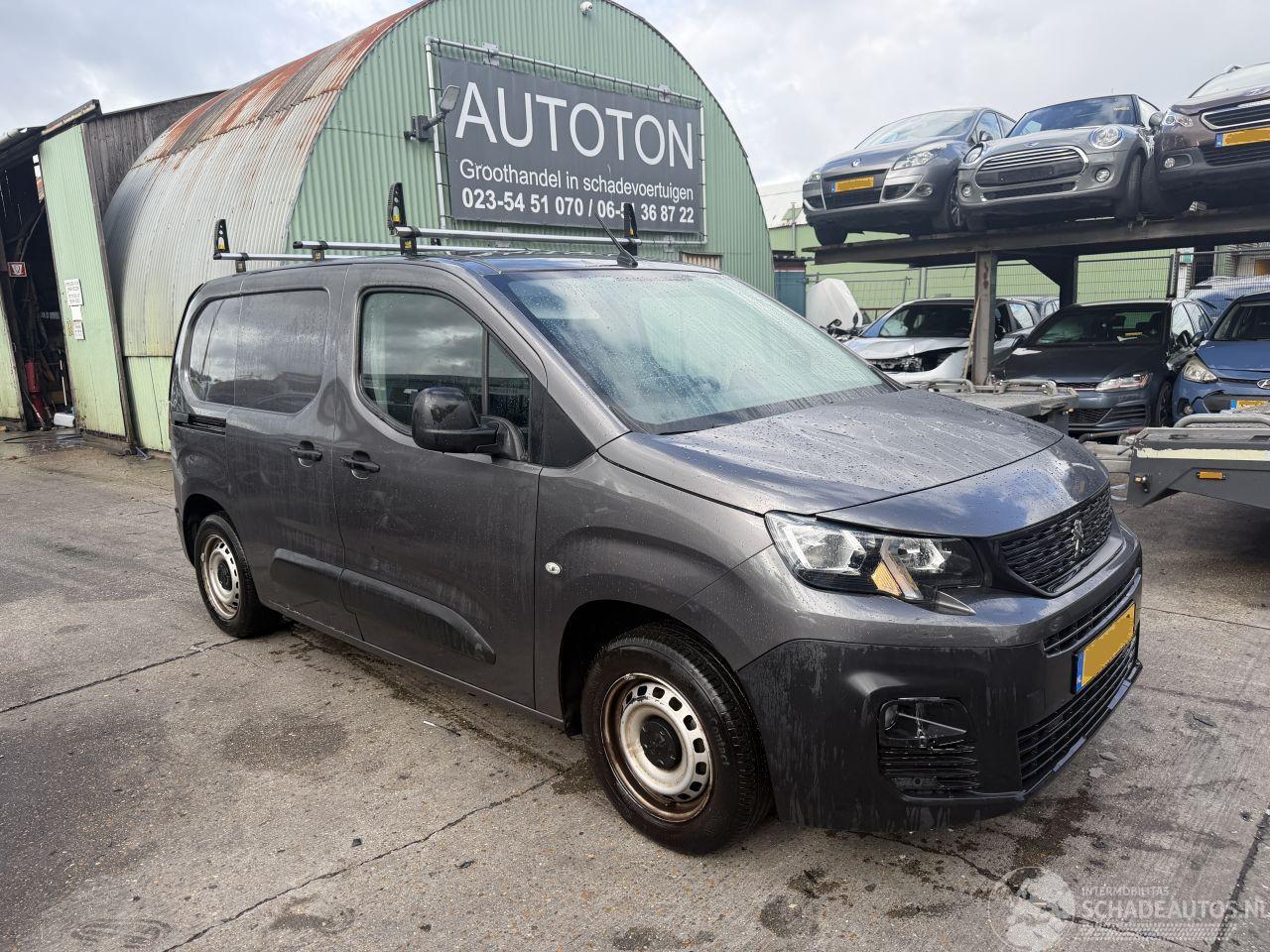 Peugeot Partner 1.5 Bluehdi 55KW RUITENWASSERINSTALATIE Navi Clima Schuifdeur Premium