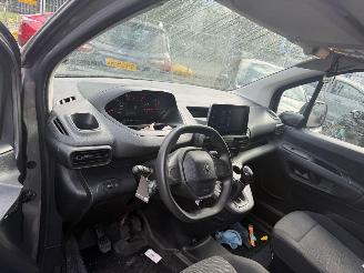 Peugeot Partner 1.5 Bluehdi 55KW RUITENWASSERINSTALATIE Navi Clima Schuifdeur Premium picture 8
