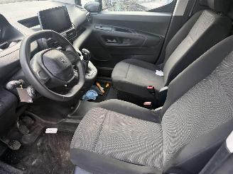 Peugeot Partner 1.5 Bluehdi 55KW RUITENWASSERINSTALATIE Navi Clima Schuifdeur Premium picture 14