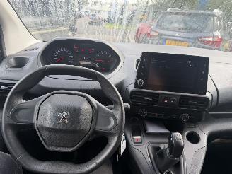 Peugeot Partner 1.5 Bluehdi 55KW RUITENWASSERINSTALATIE Navi Clima Schuifdeur Premium picture 9