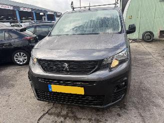 Peugeot Partner 1.5 Bluehdi 55KW RUITENWASSERINSTALATIE Navi Clima Schuifdeur Premium picture 3