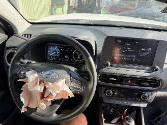 Hyundai Kona 1.6 GDI 87KW Hybrid Autom. Clima Navi Camera Comfort HEV picture 8