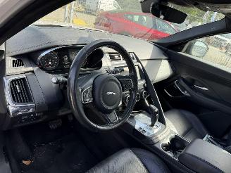 Jaguar E-Pace 2.0 P250 AWD 183KW Autom. HSE Pano HUD Clima Navi NAP picture 7