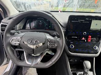 Hyundai Ioniq 1.6 GDI Hybrid Comfort Plus Clima Navi picture 8