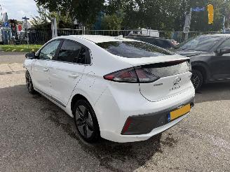 Hyundai Ioniq 1.6 GDI Hybrid Comfort Plus Clima Navi picture 4