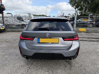 BMW 3-serie 330e xDrive 215KW Pano Clima Navi Hud picture 5