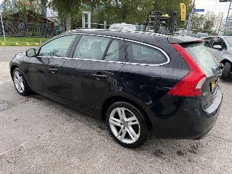 Volvo V-60 2.0 D4 133KW Autom. Schuidak Clima Navi Xenon Leer Camera Momentum NAP picture 5