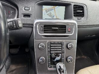 Volvo V-60 2.0 D4 133KW Autom. Schuidak Clima Navi Xenon Leer Camera Momentum NAP picture 9