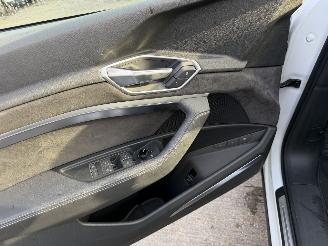Audi E-tron 55 Quattro 95 kWh 408PK Pano Clima Navi Advanced Pro HUD picture 10