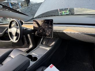Tesla Model Y 75 kWh Long Range AWD 258KW Pano Clima Navi picture 8