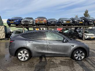 Tesla Model Y 75 kWh Long Range AWD 258KW Pano Clima Navi picture 4