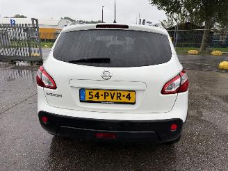 Nissan Qashqai 1.6 86KW Clima Navi Pano Camera Connect Edition NAP picture 4