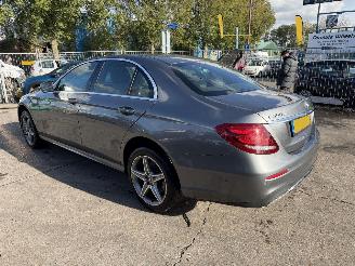 Mercedes E-klasse 300 e 155KW Hybrid AMG Autom. Sfeerverlichting Clima Navi Led Xenon NAP picture 3