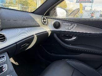 Mercedes E-klasse 300 e 155KW Hybrid AMG Autom. Sfeerverlichting Clima Navi Led Xenon NAP picture 12