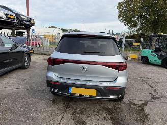 Mercedes EQB 250+ 71kWh 140KW Pano Sfeerverlichting Clima Navi 7-Pers Business Line NAP picture 3