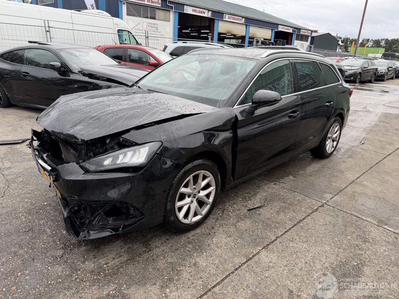 Seat Leon 1.5 TSI 96KW Navi Clima Style Launch  Edition Sportstourer NAP