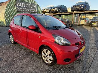 Toyota Aygo 1.0-12V Automaat Airco 5-Deurs Aspiration Green picture 2