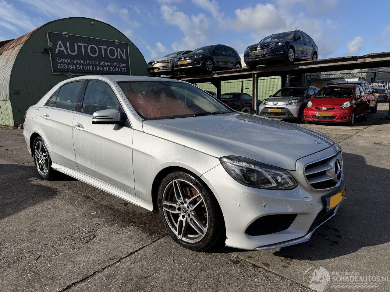 Mercedes E-klasse 220 Bluetec 125KW Automaat AMG Edition Clima Navi Led Xenon NAP