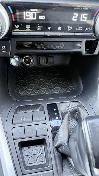 Toyota Rav-4  picture 10