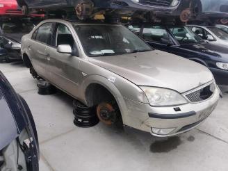 Salvage car Ford Mondeo  2004/1
