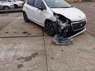 Peugeot 208  picture 2