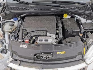 Peugeot 208  picture 6