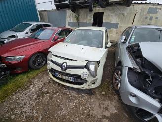 Dezmembrări autoturisme Renault Twingo Twingo II (CN), Hatchback 3-drs, 2007 / 2014 1.5 dCi 75 FAP 2012/3