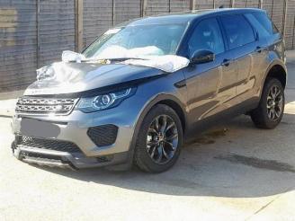 Salvage car Land Rover Discovery  2018/2