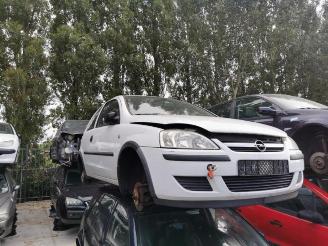 rozbiórka samochody osobowe Opel Corsa  2003