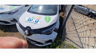 Damaged car Renault Zoé Zoe (AG), Hatchback 5-drs, 2012 R110 2020