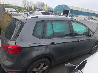 Vrakbiler auto Volkswagen Golf Sportsvan  2017/6