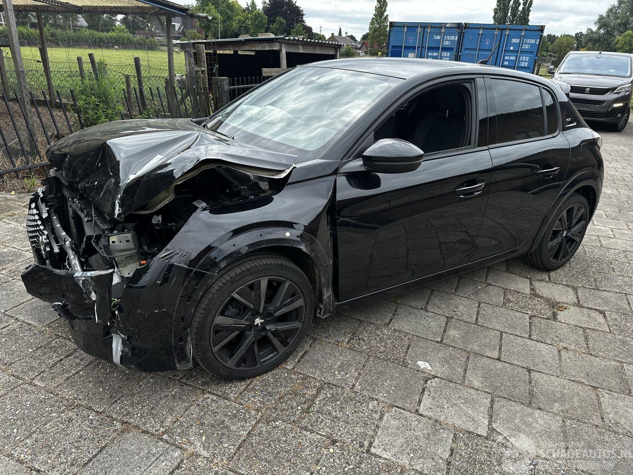 Peugeot 208 1.2  GT