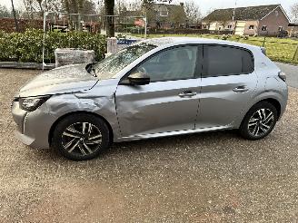 Peugeot 208 1.2 Allure picture 6