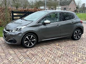  Peugeot 208 Tech edition 2019/10