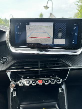 Peugeot 208 Allure picture 21
