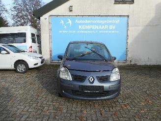 demontáž osobní automobily Renault Modus Modus/Grand Modus (JP) MPV 1.5 dCi 85 (K9K-760(Euro 4)) [63kW]  (12-20=
04/12-2012) 2010/12
