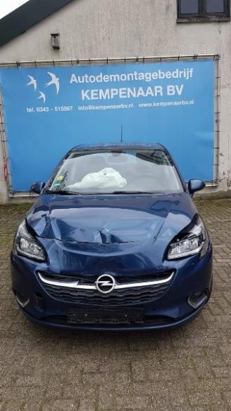 krockskadad bil auto Opel Corsa Corsa E Hatchback 1.3 CDTi 16V ecoFLEX (B13DTE(Euro 6)) [70kW]  (09-20=
14/...) 2016