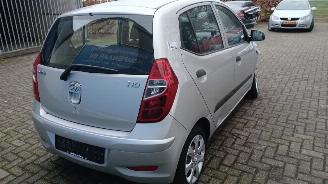 Hyundai I-10 i10 (F5) Hatchback 1.1i 12V (G4HG5) [51kW]  (04-2011/12-2013) picture 10