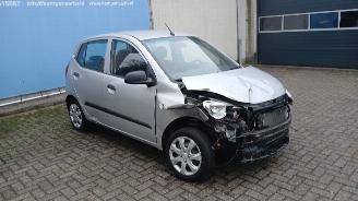 Hyundai I-10 i10 (F5) Hatchback 1.1i 12V (G4HG5) [51kW]  (04-2011/12-2013) picture 9
