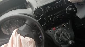 Peugeot Partner Partner Tepee (7A/B/C/D/E/F/G/J/P/S) MPV 1.6 VTI 16V (EP6CDTR(5FK)) [7=
2kW]  (08-2010/12-2018) picture 8