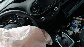 Toyota Yaris Yaris III (P13) Hatchback 1.5 16V Hybrid (1NZ-FXE) [74kW]  (03-2012/09=
-2020) picture 9