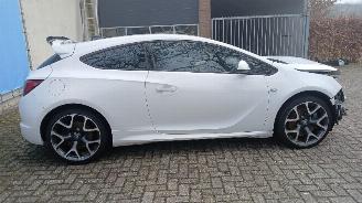 Opel Astra Astra J GTC (PD2/PF2) Hatchback 3-drs 2.0 16V Turbo OPC (B20NFT(Euro 6=
)) [206kW]  (04-2012/10-2018) picture 8